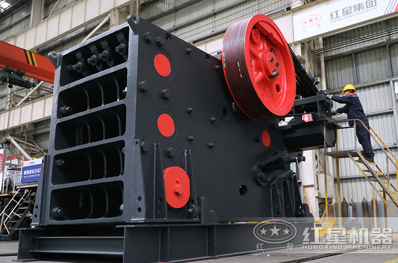 鄂破碎機900x1200時產(chǎn)多少噸？多少錢？
