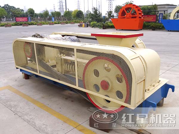 常用雙輥破碎機(jī)型號有哪些？大概價(jià)格是多少？