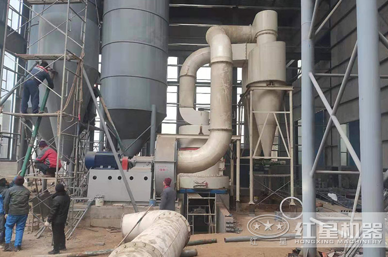 打膩?zhàn)?00目用什么磨粉機(jī)器？膩?zhàn)拥倪x擇原則是什么？